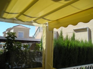 TOLDO PALILLERIA CORREDIZO CON LONA DE P.VC.